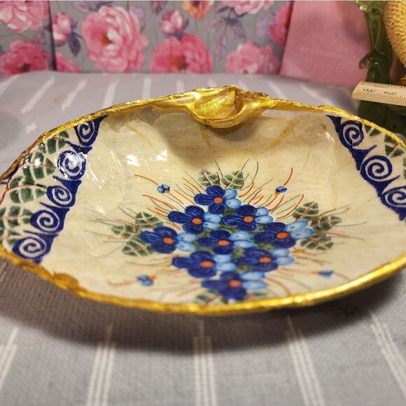 DECOUPAGE CLAM SHELL DECOUPAGE BLUE FLOWERS & PRINT TRINKET DISH - Picture 6 of 10